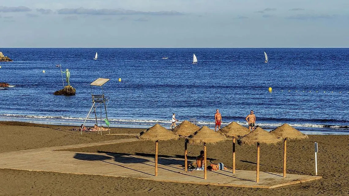 Atico en primera línea de Playa de Melenara Apartamento