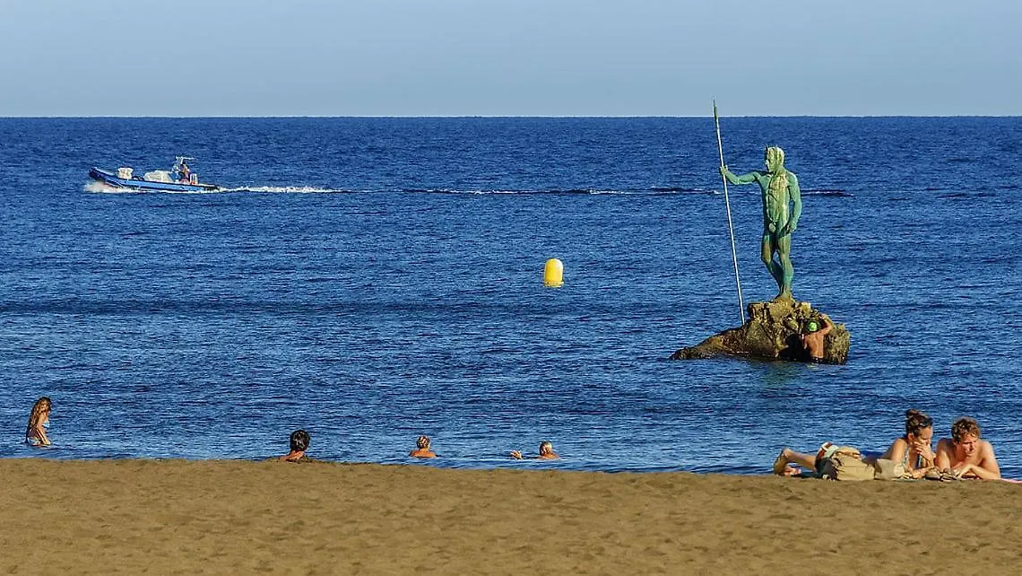 Atico en primera línea de Playa de Melenara